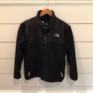 North Flace black Denali jacket
